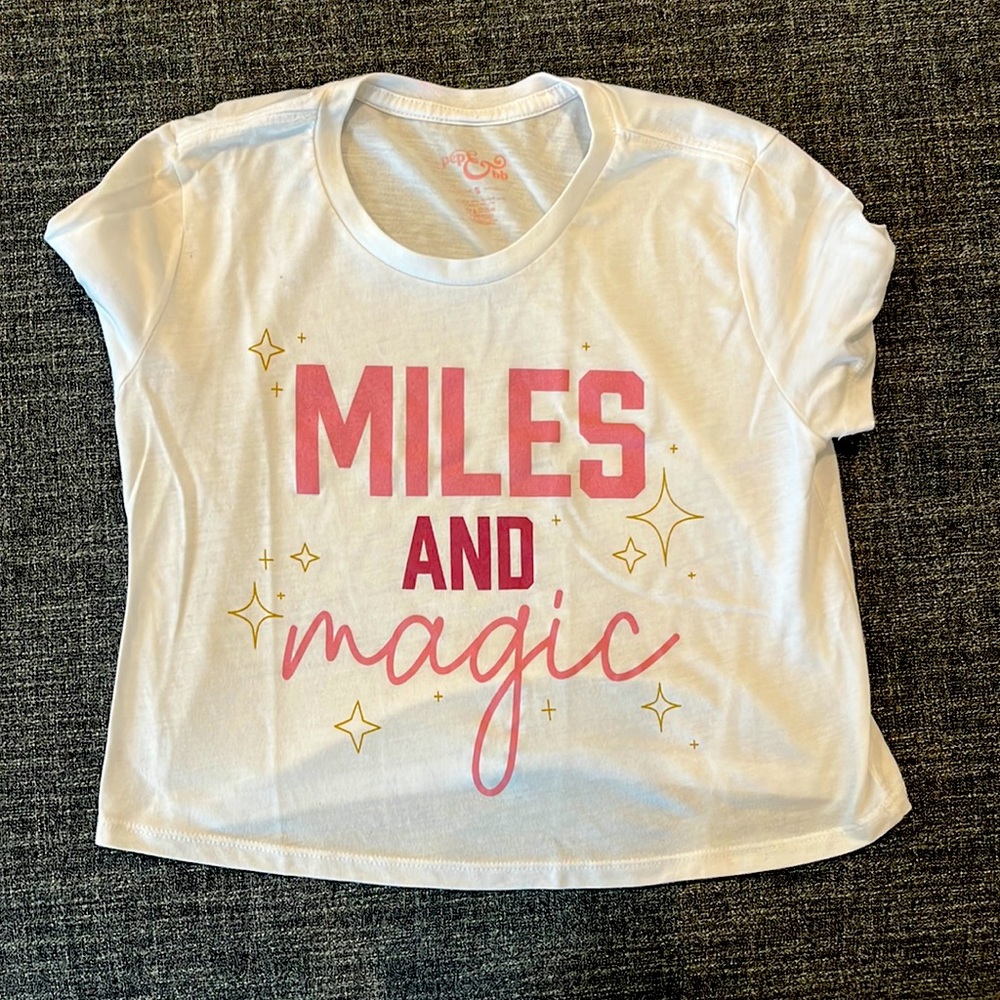 Miles & Magic RUNDISNEY crop top